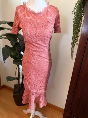 Miusol Dusty Rose Lace Midi Dress with Ruffle Hem